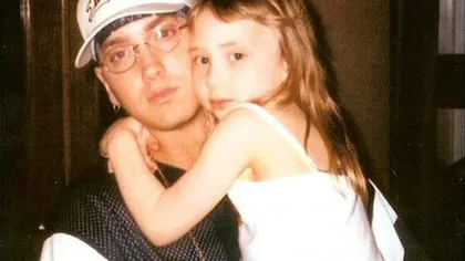 Îţi aminteşti de fiica lui Eminem? Micuţa Hailie a crescut şi este o adevărată bombă sexy