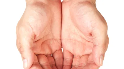 Ce se întâmplă cu mâinile tale dacă ai probleme cu ficatul