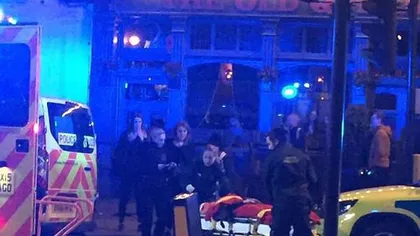 Panică la Londra: O maşină a intrat în trecători. Patru persoane sunt rănite. Poliţia a găsit două cuţite la locul accidentului