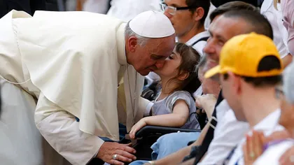 Papa Francisc vrea o Biserică apropiată de suferinţele omului