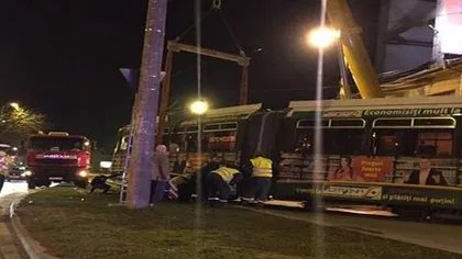 Un tramvai a deraiat la Timişoara. Trafic blocat timp de mai multe ore pe un bulevard din oraş