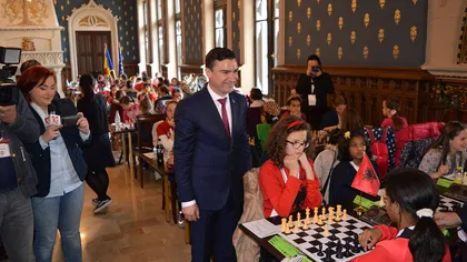 Cei 5 membri ai familiei de sirieni daţi dispăruţi de la Campionatul Mondial Şcolar de şah ar fi plecat spre Damasc