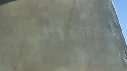 Coloana Infinitului, vandalizată de o fetiţă de 12 ani. Părinţii riscă dosar penal
