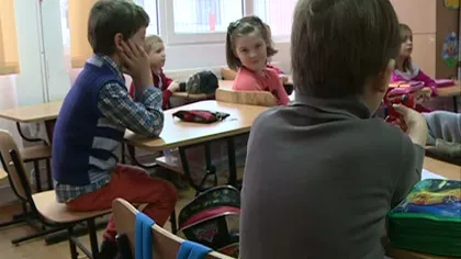 EVALUARE NAŢIONALĂ CLASA A II-A. Copiii dau examen la română, proba de citit. Vezi ce SUBIECTE AU AVUT LA ROMÂNĂ SCRIS