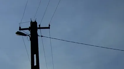Mii de oameni din Vaslui, fără curent electric în urma ninsorilor abundente VIDEO