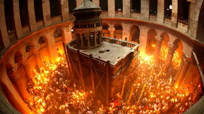 Sfânta Lumină de la Ierusalim va fi adusă, sâmbătă, în România