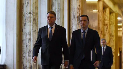 Preşedintele Klaus Iohannis şi premierul Sorin Grindeanu, mesaje de Florii. 