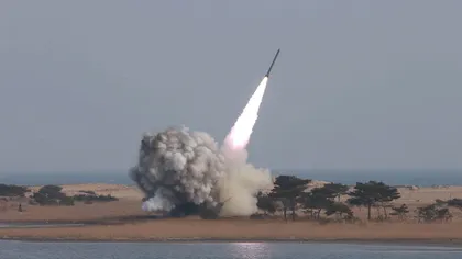 Coreea de Nord lansează rachete balistice în Marea Japoniei