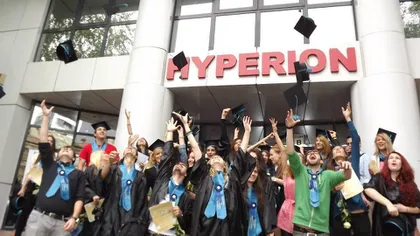 Diplome de excelenţă pentru cariere de succes acordate absolvenţilor Universităţii Hyperion din Bucureşti