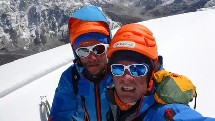 Alpiniştii români Torok Zsolt şi Vlad Căpuşan, retraşi la limita supravieţuirii în Himalaya