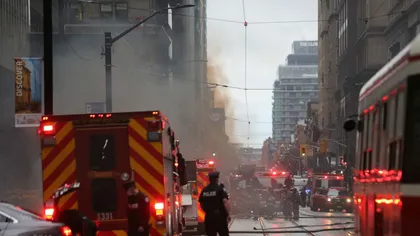 Panică în districtul financiar din Toronto. Un transformator a luat foc şi a provocat explozii în lanţ
