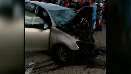 Un accident grav s-a produs duminică seara, în Dâmboviţa. Trei adulţi şi doi copii au fost răniţi
