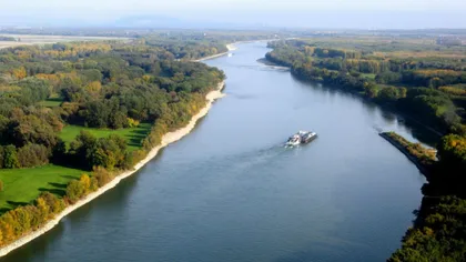 Ambarcaţiuni venite parcă din seria James Bond vor patrula pe Dunăre