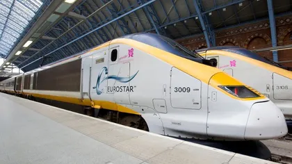 Trenul Eurostar care circulă între Paris şi Londra a fost oprit pentru verificarea a sute de pasageri