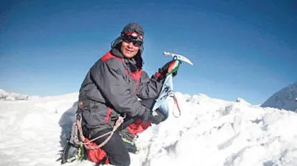 O alpinistă din India a escaladat Everestul de două ori într-o săptămână stabilind un record în domeniu