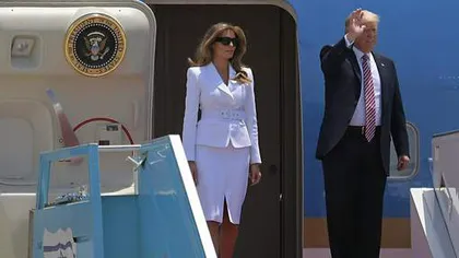 Gest şocant al Melaniei Trump: Şi-a PLESNIT soţul peste MÂNĂ pe aeroportul din Tel Aviv. Imaginile fac înconjurul lumii VIDEO