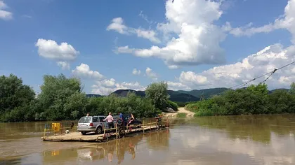Inspectorii ANAF din Oradea au amendat un podar cu 6.000 de lei, iar acesta i-a blocat pe malul opus