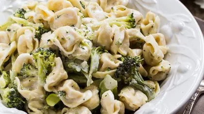 Reţetă delicioasă. Tortellini cu broccoli