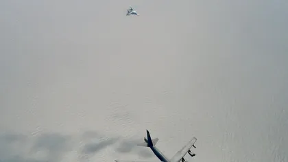 Un avion de luptă rusesc s-a apropiat la 1,5 metri de un avion american. Ce a urmat