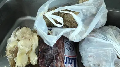 Peste 3,5 tone alimente retrase de Protecţia Consumatorilor de la un restaurant cunoscut din Satul de Vacanţă