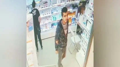 Hoţi surprinşi de camere în timp ce furau din farmacie VIDEO