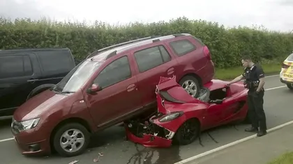 ACCIDENT GRAV în Marea Britanie: O Dacia Logan  a distrus un superb Lotus Elise nou-nouţ GALERIE FOTO