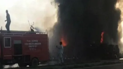 Bilanţ tragic. Cel puţin 123 de morţi şi 100 de răniţi în Pakistan, în incendiul unui camion cisternă cu petrol