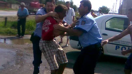 Adjunctul Poliţiei Capitalei: Poliţistul poate folosi forţa când o persoană se manifestă agresiv