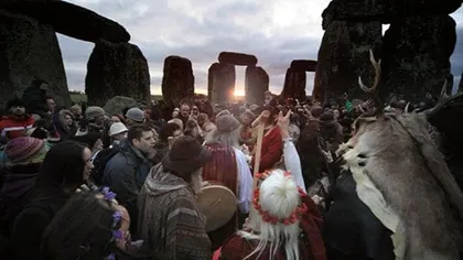 Solstiţiul de vară, sărbătorit la Stonehenge