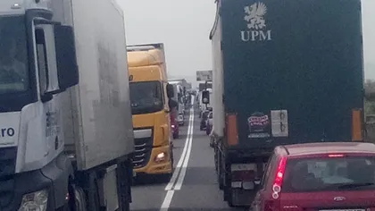 Traficul camioanelor prin Vama Halmeu şi Vama Siret, blocat din cauza sistemului informatic