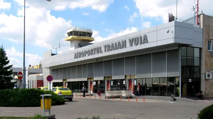 Incident pe Aeroportul din Timişoara. Un avion cargo a intrat câţiva metri pe spaţiul verde de lângă pistă