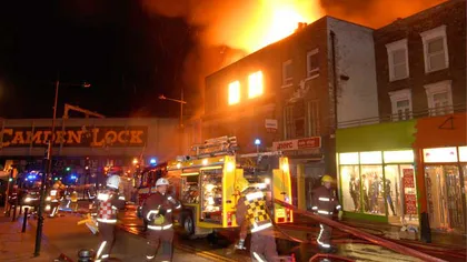 Incendiu puternic izbucnit la Camden Market din Londra UPDATE