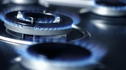 Furnizorii de gaze naturale sunt obligaţi să stocheze pentru iarnă 18,6 milioane de MWh
