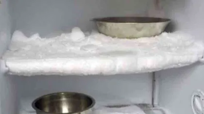 Trucuri în bucătărie: Cum faci ca să nu se mai încarce pereţii congelatorului cu gheaţă