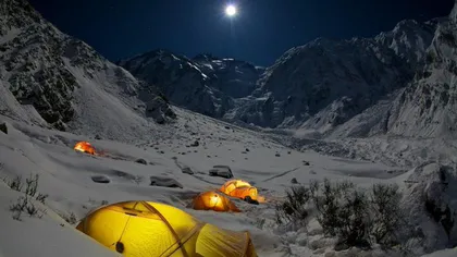 Alex Găvan a abandonat căutarea a doi alpinişti înghiţiţi de avalanşă în Nanga Parbat. Mărturiile românului