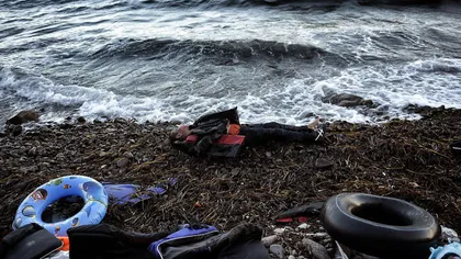 O ambarcaţiune cu imigranţi a naufragiat în Marea Egee. Şapte persoane au murit înecate