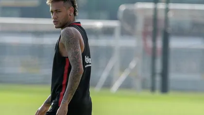 TRANSFERUL SECOLULUI: Neymar îşi poate lua un Ferrari pe zi în următorii trei ani sau îl poate angaja pe Ronaldo 40 de zile