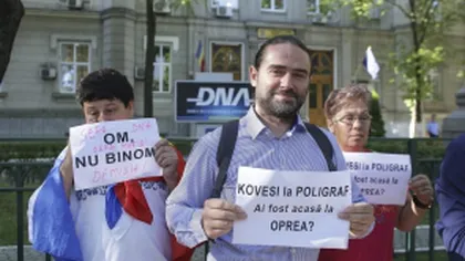Protest la DNA, împotriva Laurei Codruţei Kovesi. Printre participanţi, deputatul PSD Liviu Pleşoianu