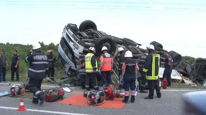 Accident grav în Dâmboviţa, TIR răsturnat. Şoferul a murit pe loc