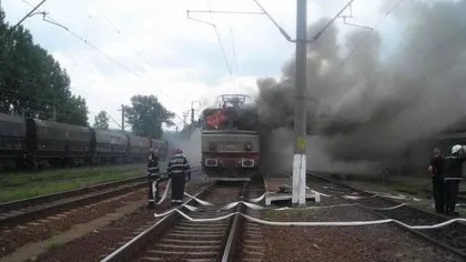 PERICOL de EXPLOZIE în Timiş. O locomotivă care tracta şapte cisterne cu butan a luat foc în mers GALERIE FOTO