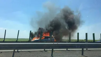Maşină în flăcări pe Autostrada Soarelui, trafic îngreunat