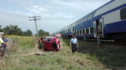 Accident tragic la Tuzla: O maşină, spulberată de tren. Şoferul a murit strivit