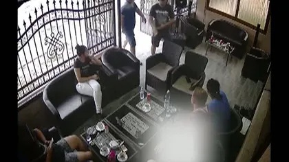 Teroare într-un bar din Călăraşi. Doi luptători profesionişti, reţinuţi de poliţişti VIDEO