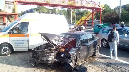 Cinci persoane au fost rănite într-un accident pe DN1, între Ploieşti şi Braşov