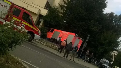 Accident grav în Paşcani. O maşină de pompieri a intrat într-un perete al Spitalului Municipal