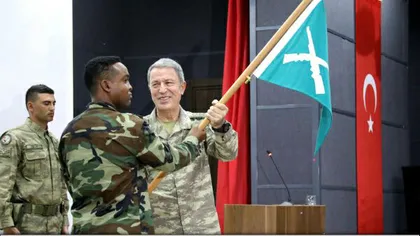 Turcia deschide o bază militară de mari dimensiuni, la Mogadiscio, pentru instruirea armatei somaleze