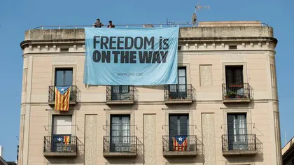 Catalonia continuă pe drumul separării de Spania. Premierul susţine că va ignora justiţia, dacă va fi suspendat din funcţie