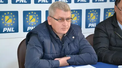 Deputatul PNL Florin Roman anunţă că intră în greva foamei şi că va protesta în faţa biroului şefului PSD. Dragnea: Somn uşor!