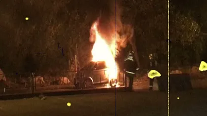Maşină în flăcări la Constanţa. Pompierii au intervenit de urgenţă VIDEO
