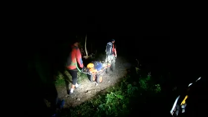 O turistă, recuperată de salvamontişti după ce a căzut într-o prăpastie în apropierea Cascadei Urlătoarea VIDEO